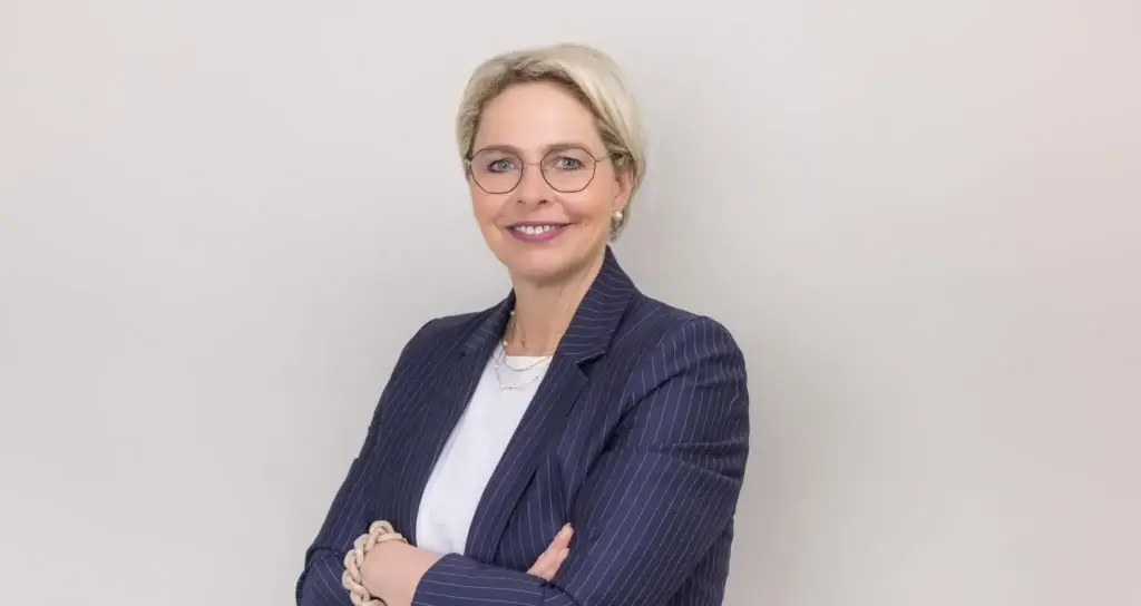 karen-sonnenberger-portrait